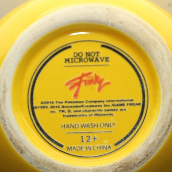 Just Funky Pokemon Pikachu 3D Molded Coffee Cup Mug 2016 Nintendo 16 Oz - Picture 6 of 7